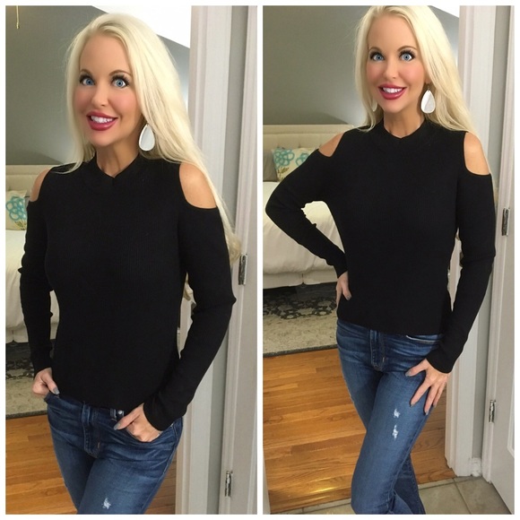 Sweaters - LAST 1! ❤️Black High Neck Cold Shoulder Sweater!